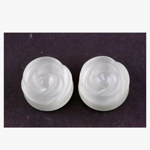 Carved rose cat eye glass plugs